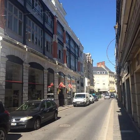 Galerie Du Flodoard דירה